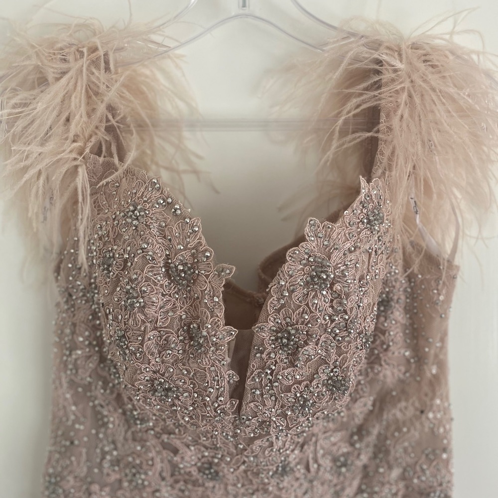 Mac Duggel Cream Color With Sequence And Feather … - image 8